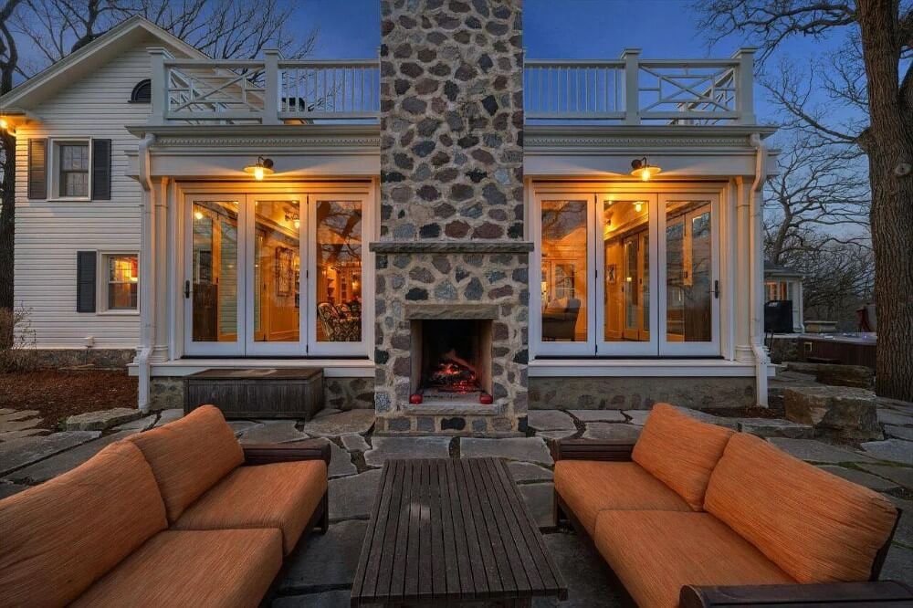 1927 Colonial Revival house Mukwonago Wisconsin - 59 - patio.jpeg