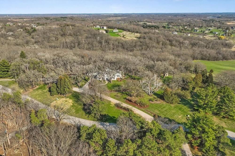 1927 Colonial Revival house Mukwonago Wisconsin - 68 - aerial view.jpeg
