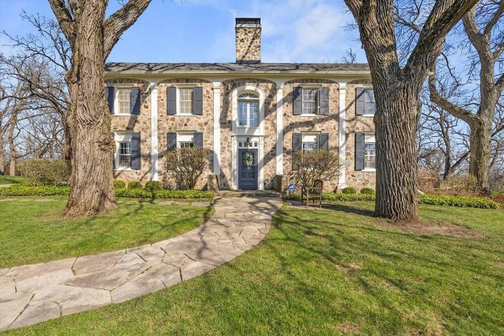1927 Colonial Revival house Mukwonago Wisconsin - 73 - front view.jpeg