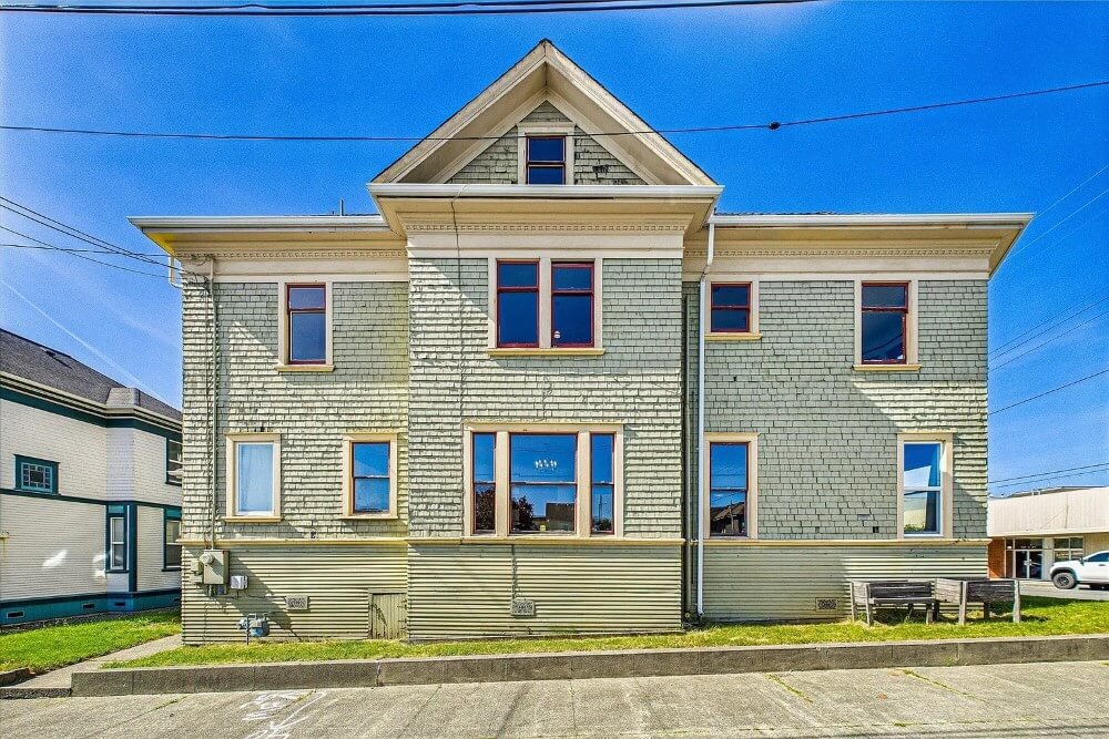 1893 Victorian house Eureka California - 2 - back view.jpeg