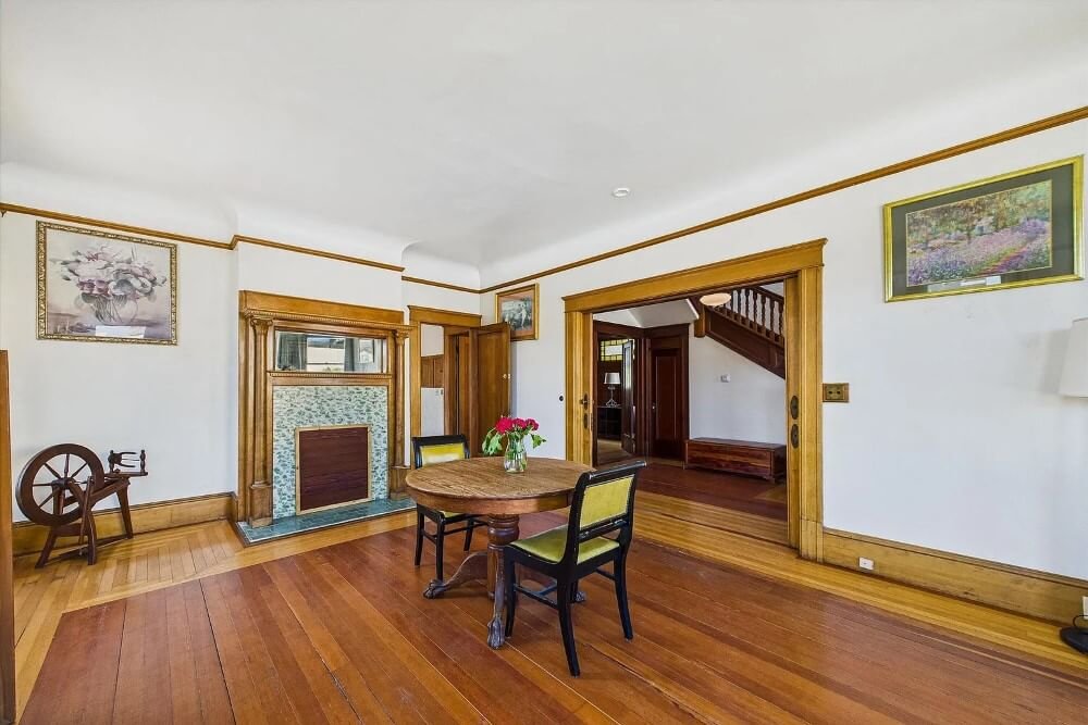 1893 Victorian house Eureka California - 11 - living room.jpeg