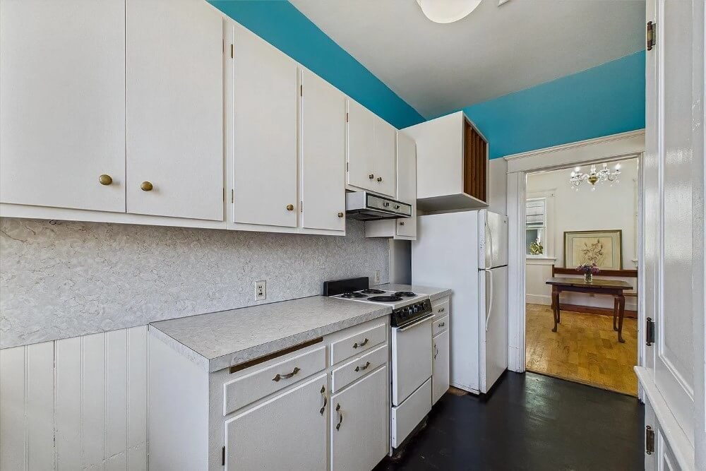 1893 Victorian house Eureka California - 24 - kitchen.jpeg