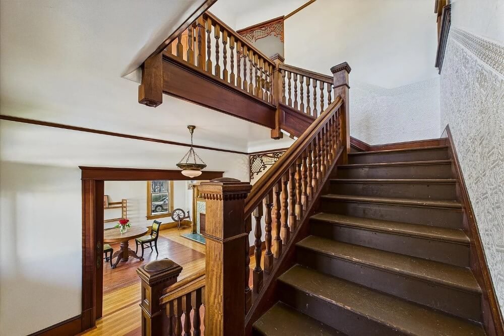 1893 Victorian house Eureka California - 31 - staircase.jpeg