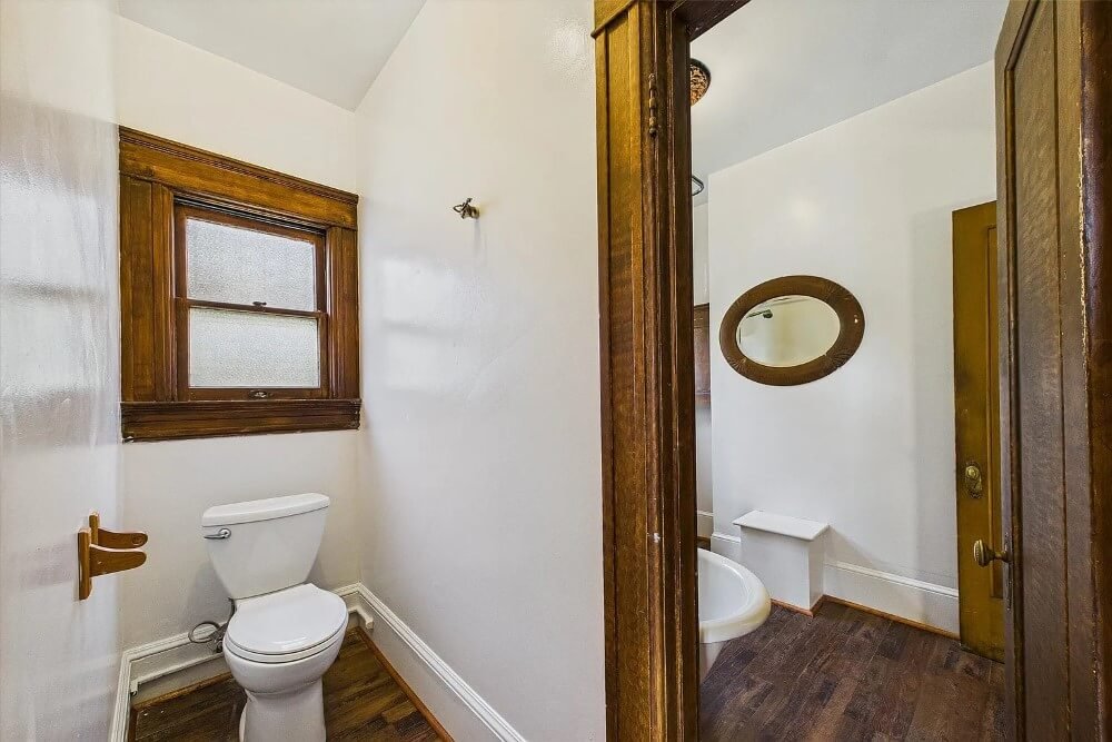 1893 Victorian house Eureka California - 46 - bathroom.jpeg