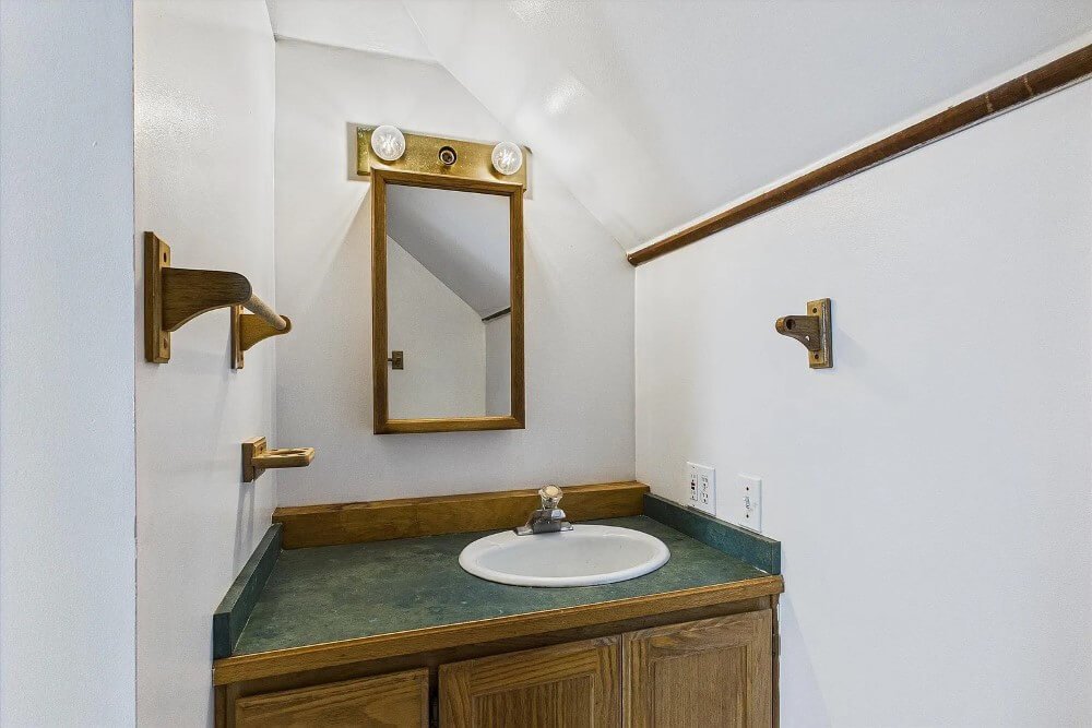 1893 Victorian house Eureka California - 62 - bathroom.jpeg