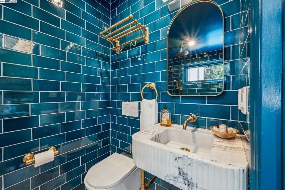 1929 Spanish house Berkeley California - 40 - bathroom.jpeg