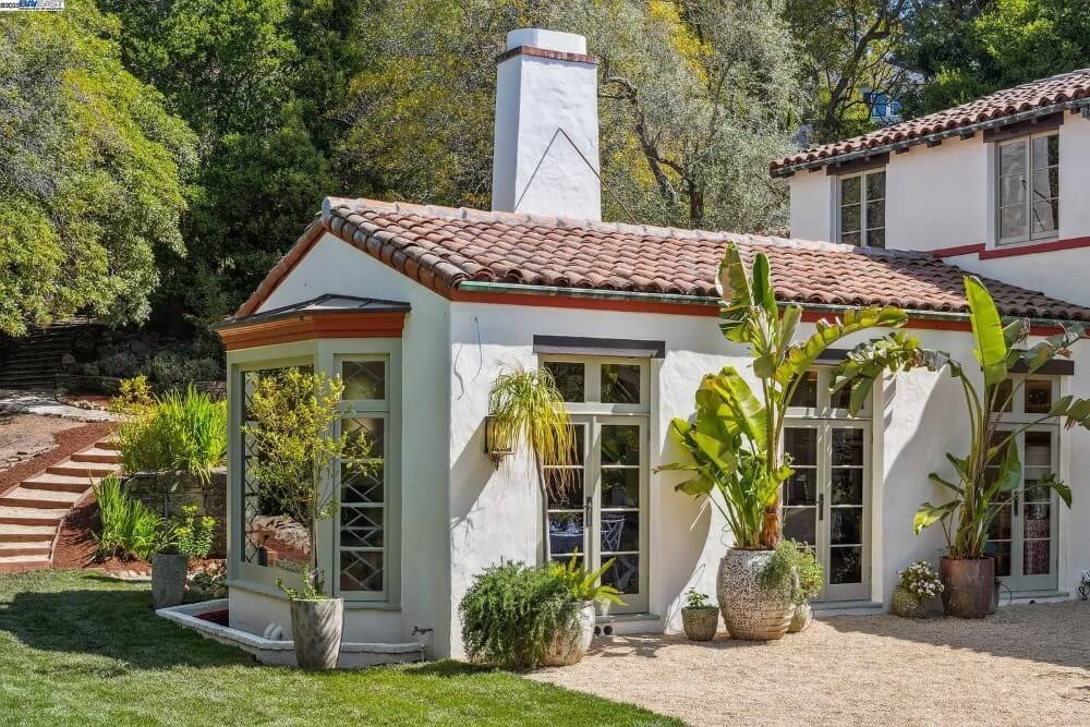 1929 Spanish house Berkeley California - 45 - backyard.jpeg