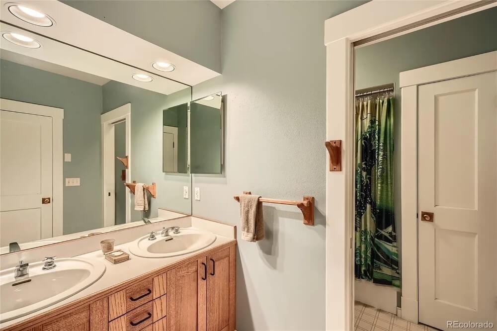 1907 Craftsman house Denver Colorado - 17 - bathroom.jpeg