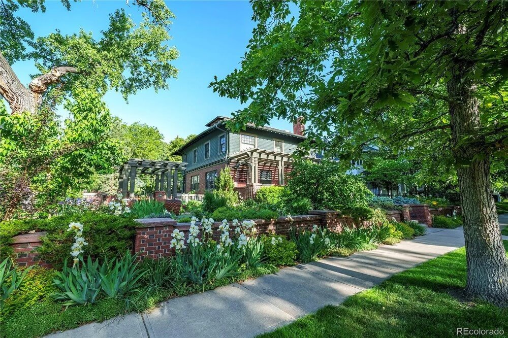 1907 Craftsman house Denver Colorado - 30 - side view.jpeg