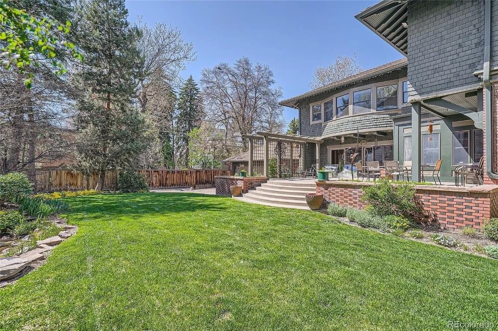 1907 Craftsman house Denver Colorado - 34 - backyard.jpeg