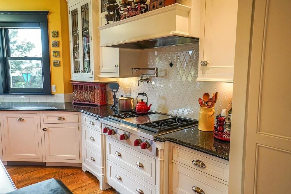 1906 Victorian house Palisade Colorado - 15 - kitchen.jpeg