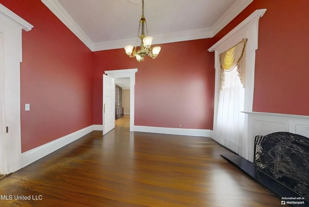 Hilltop 1858 Greek Revival house Holly Springs Mississippi - 12 - room.jpeg