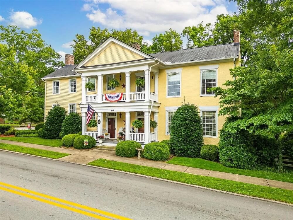 The Governors Corner 1809 Greek Revival house Russellville Kentucky - 3 - front view.jpeg