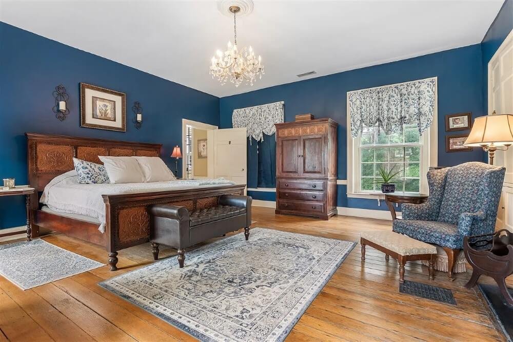 The Governors Corner 1809 Greek Revival house Russellville Kentucky - 20 - bedroom.jpeg