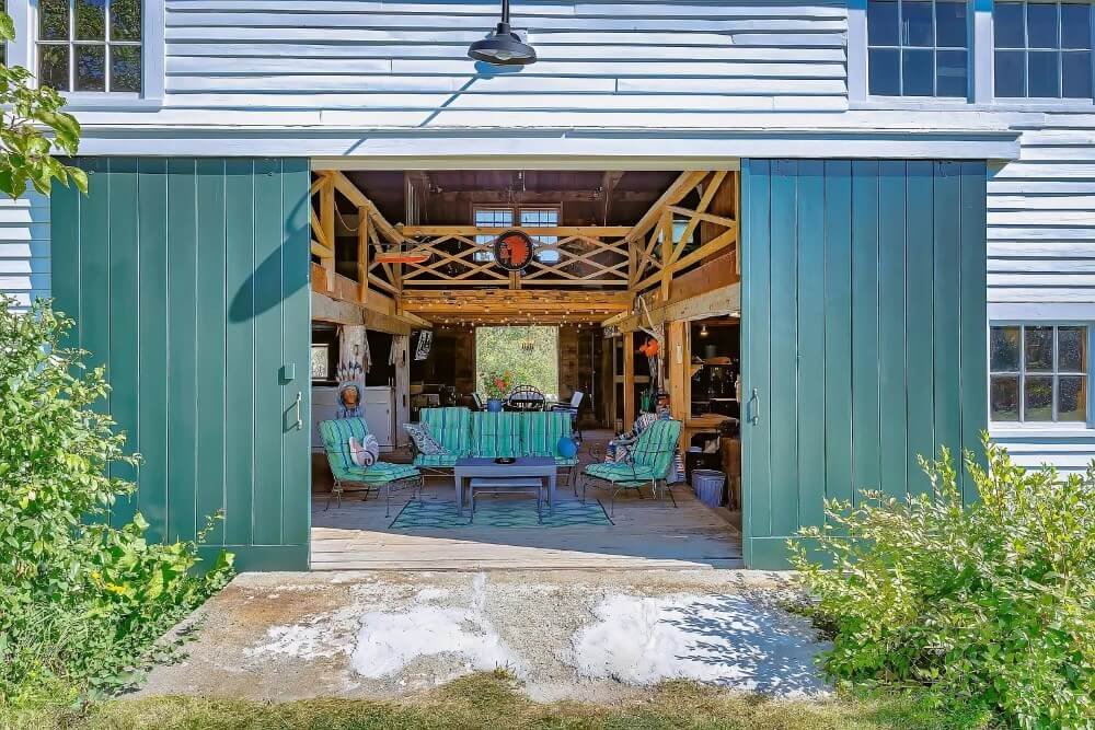 1815 Greek Revival Saltwater Farm Sedgwick Maine - 23 - barn.jpeg