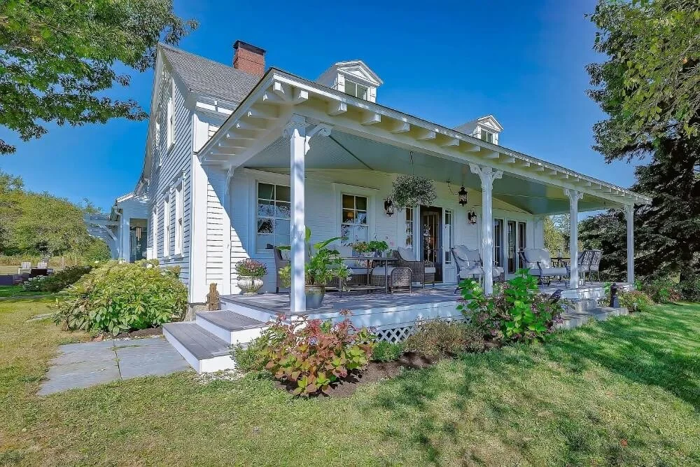 1815 Greek Revival Saltwater Farm Sedgwick Maine - 32 - porch.jpeg