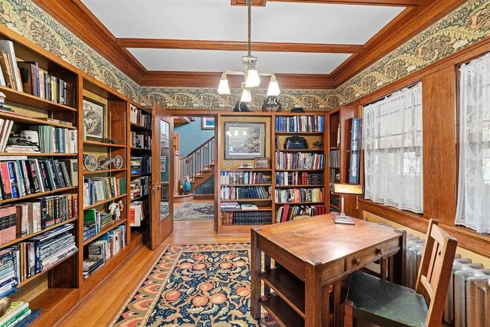 Mount Barbara 1918 Prairie style house Salina Kansas - 15 - library.jpeg