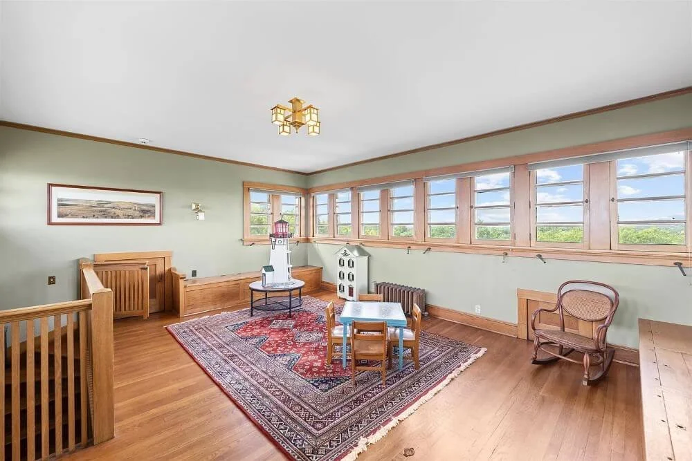 Mount Barbara 1918 Prairie style house Salina Kansas - 29 - bedroom.jpeg