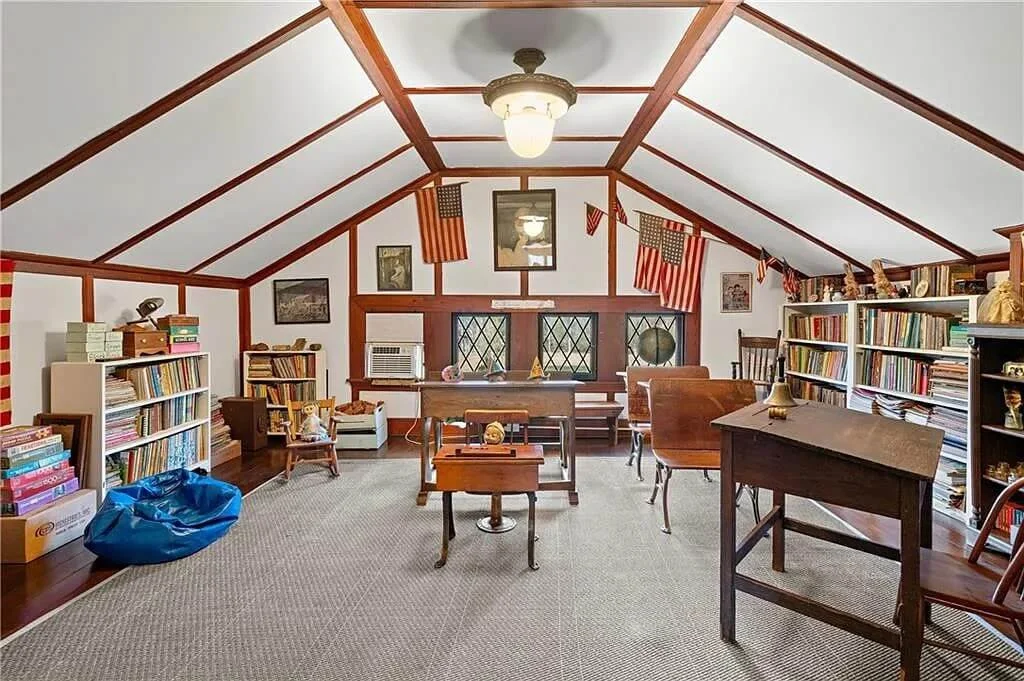 Mounts Villa 1915 Arts and Crafts style Ponchatoula Louisiana - 21 - office.jpg