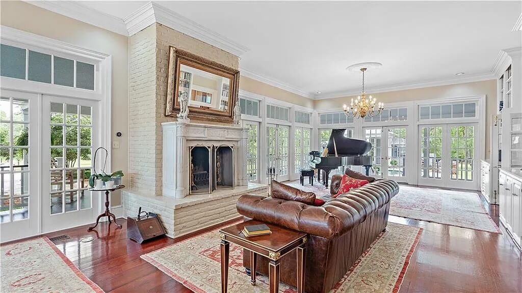 Wolfe Tone 1851 historic property Covington Louisiana - 11 - living area.jpg