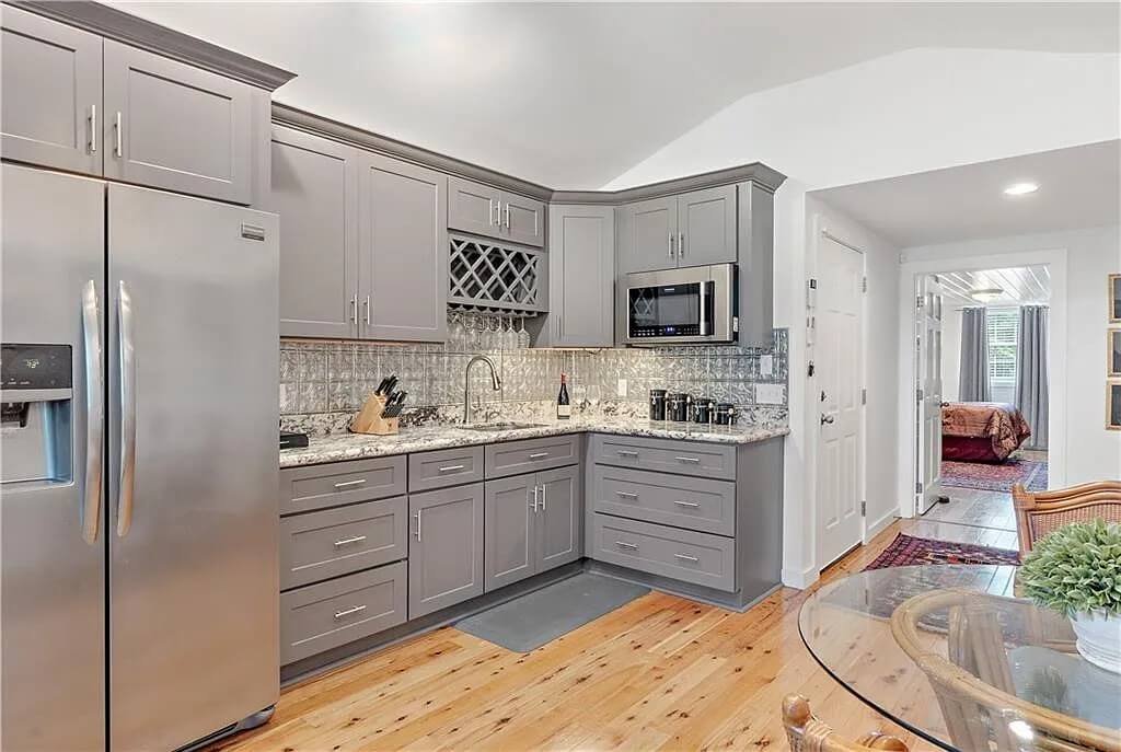 Wolfe Tone 1851 historic property Covington Louisiana - 36 - guest apt.jpg