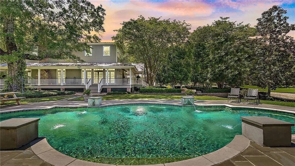 Wolfe Tone 1851 historic property Covington Louisiana - 41 - pool.jpg