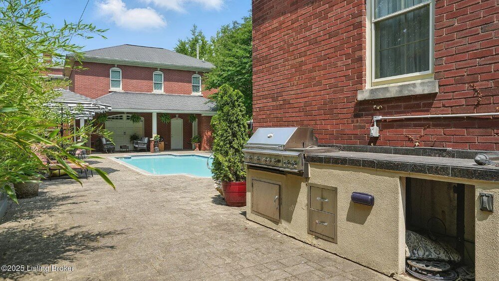 1890 Traditional house Louisville Kentucky - 55 - pool.jpeg