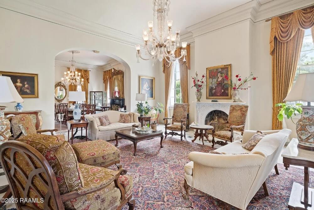 Oaklawn Manor 1836 Greek Colonial Cypremort Point Louisiana - 7 - living room.jpeg