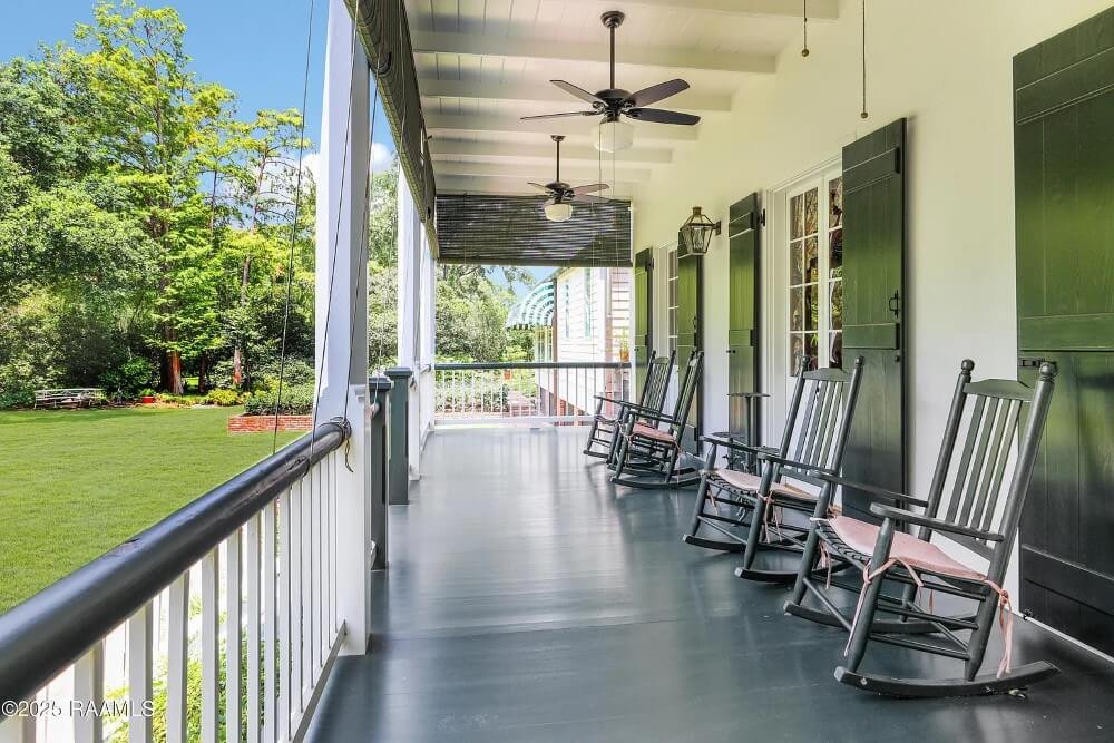 1961 Traditional house Lafayette Louisiana - 45 - back porch.jpeg