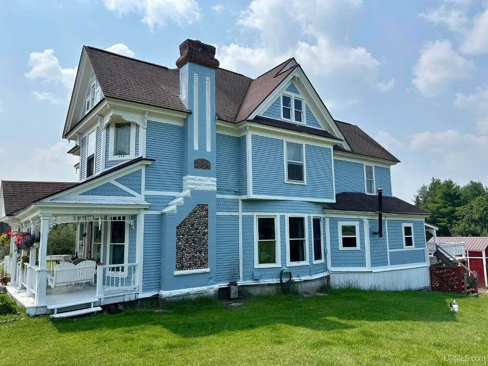 The Macloud House 1883 Victorian style Newberry Michigan - 2 - side view.jpeg