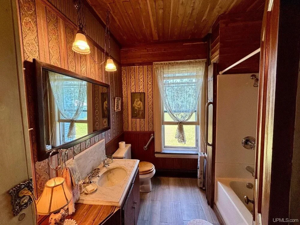 The Macloud House 1883 Victorian style Newberry Michigan - 30 - bathroom.jpeg