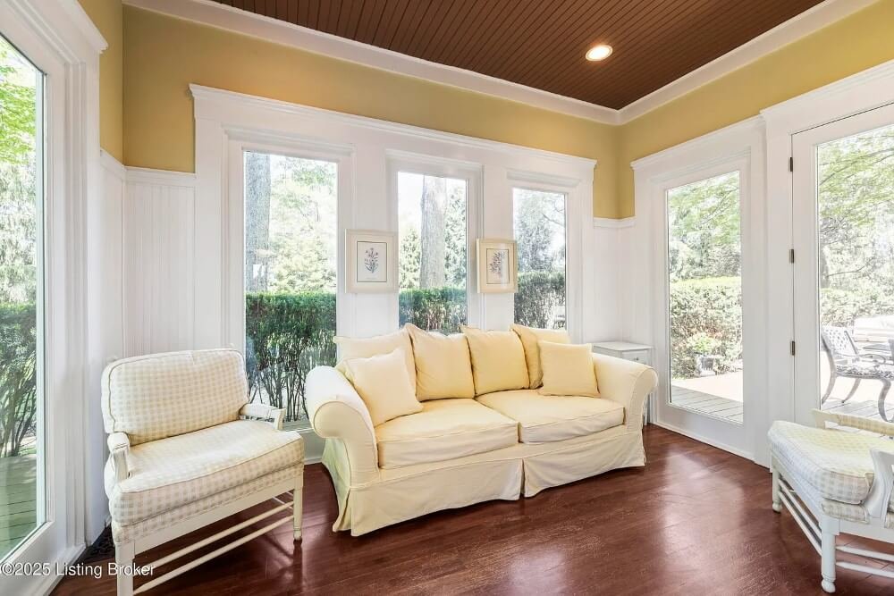 1870 Italianate house Prospect Kentucky - 34 - sunroom.jpeg