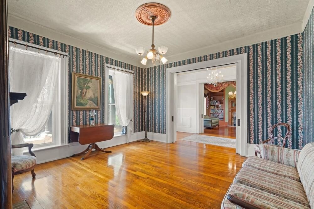 The Williams Family Home 1857 Historic house Boonville Missouri - 23 - family room.jpeg