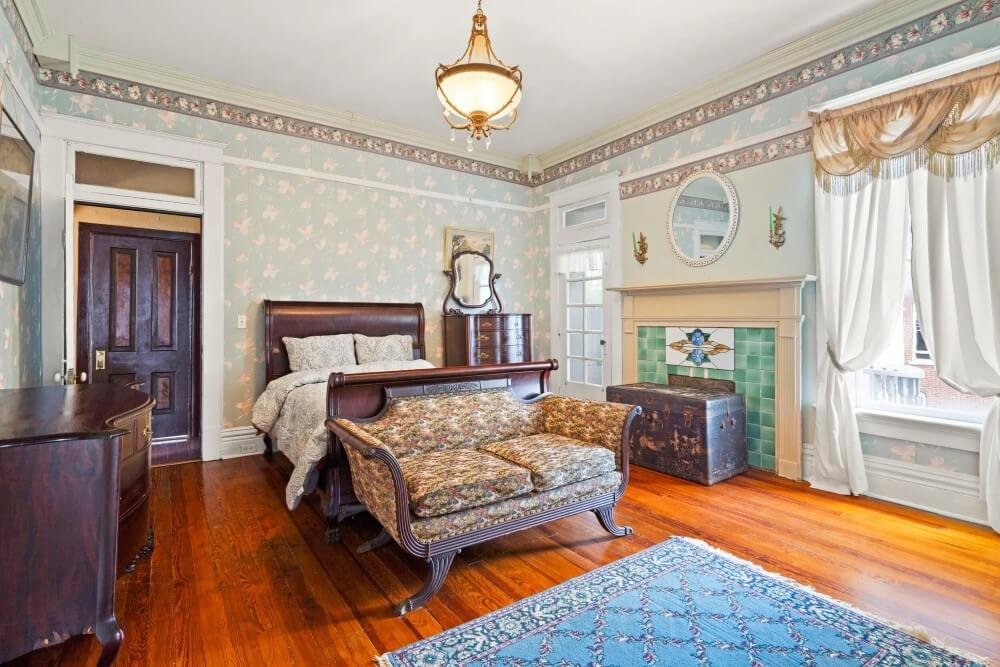The Williams Family Home 1857 Historic house Boonville Missouri - 43 - bedroom.jpeg