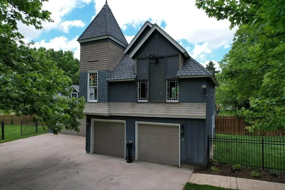 1886 Queen Anne house Springfield Missouri - 72 - garage.jpg