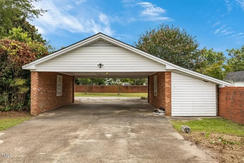1903 Colonial house Erwin North Carolina - 51 - garage.jpg