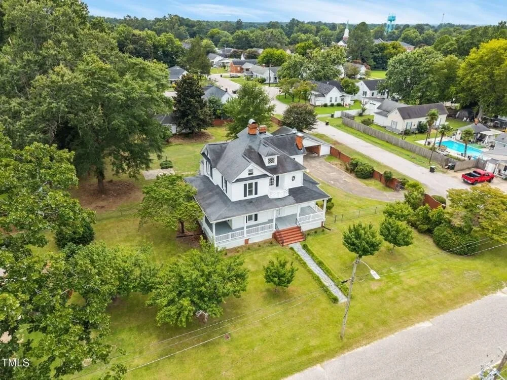 1903 Colonial house Erwin North Carolina - 57 - aerial view.jpg