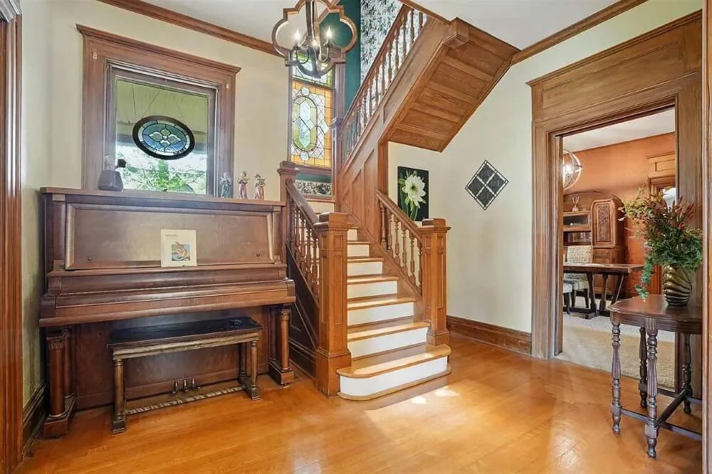 1898 Folk Victorian house Mount Pleasant Iowa - 4 - staircase.jpg