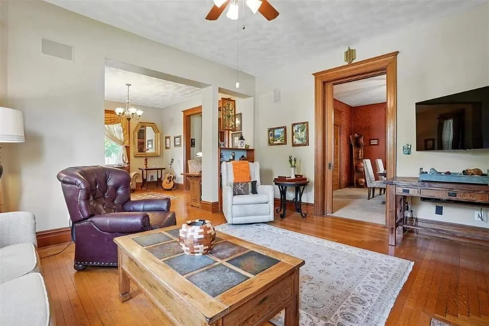 1898 Folk Victorian house Mount Pleasant Iowa - 15 - living area.jpg