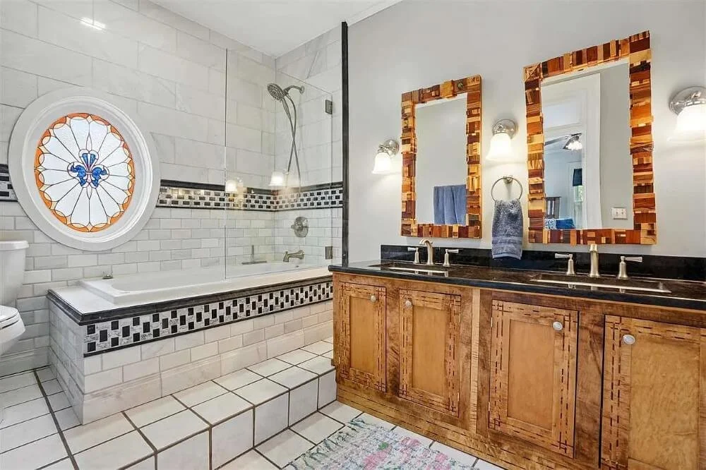 1898 Folk Victorian house Mount Pleasant Iowa - 39 - bathroom.jpg