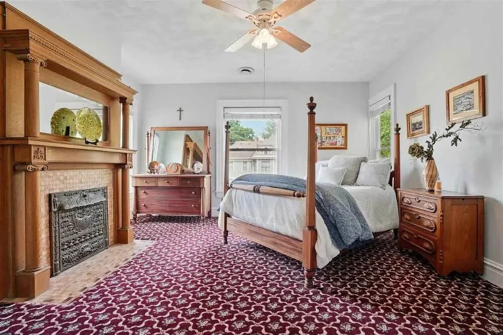 1898 Folk Victorian house Mount Pleasant Iowa - 40 - bedroom.jpg