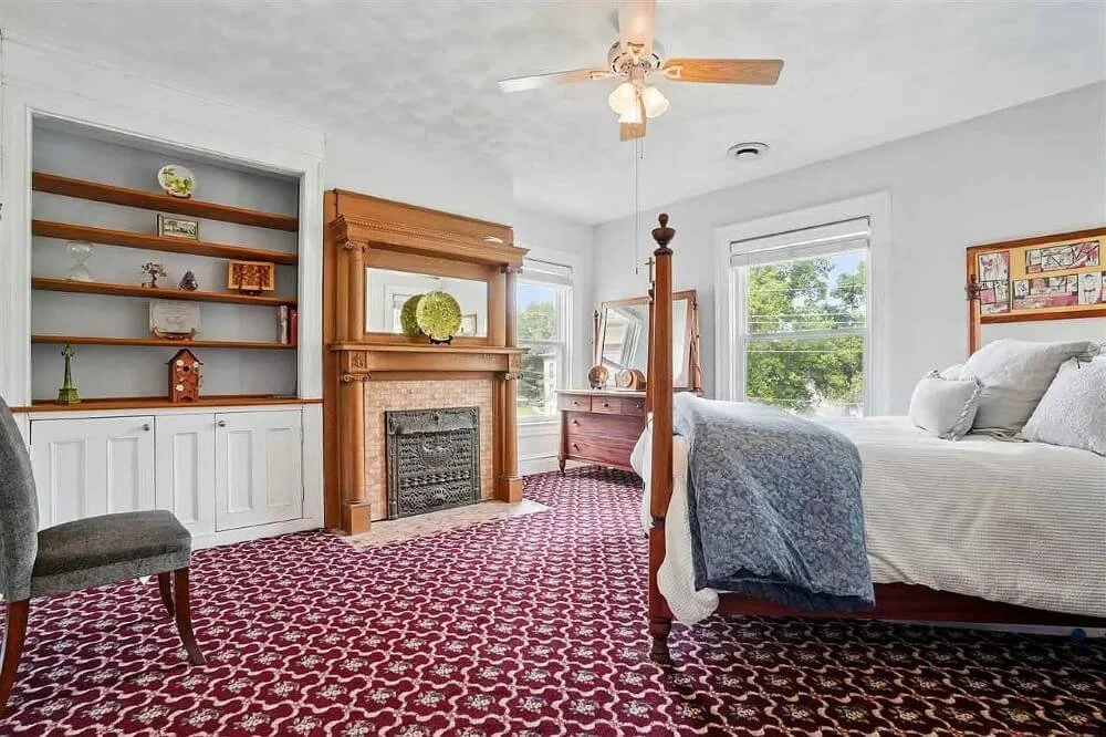 1898 Folk Victorian house Mount Pleasant Iowa - 41 - bedroom.jpg