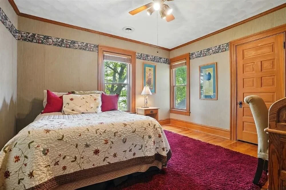 1898 Folk Victorian house Mount Pleasant Iowa - 43 - bedroom.jpg