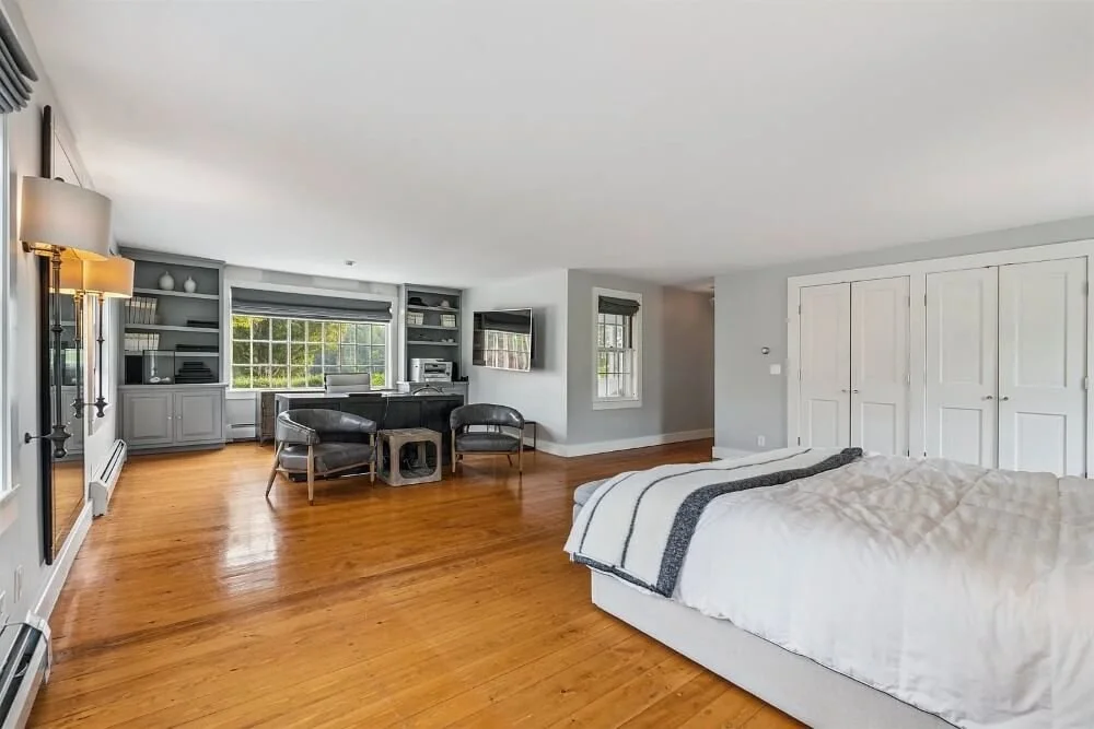 Uplands 1880 Farmhouse Weston Vermont - 14 - bedroom.jpg