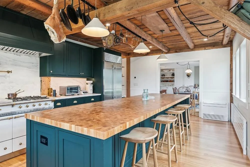 1830 Greek Revival house Shrewsbury Vermont - 12 - kitchen.jpg