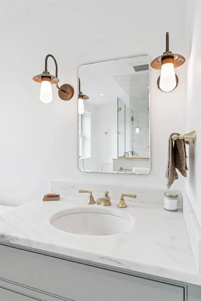 1830 Greek Revival house Shrewsbury Vermont - 31 - bathroom.jpg