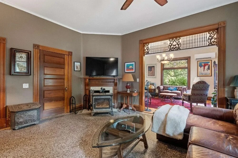 1897 Queen Anne house Wolfeboro New Hampshire - 14 - family room.jpg