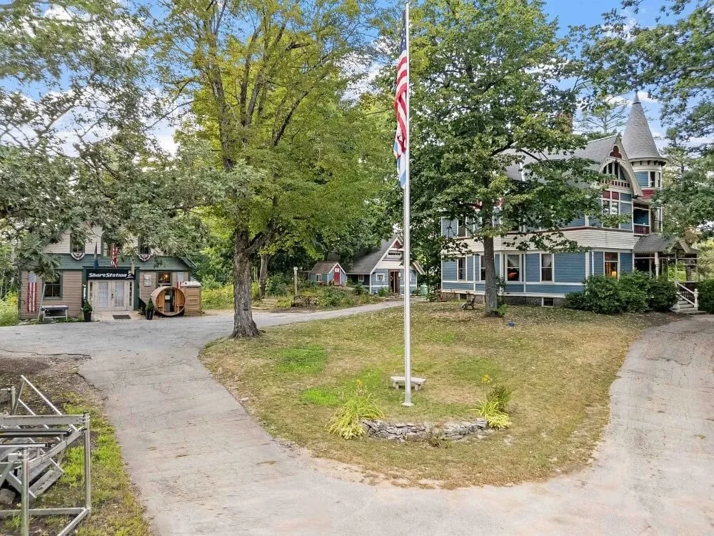 1897 Queen Anne house Wolfeboro New Hampshire - 54 - front yard.jpg