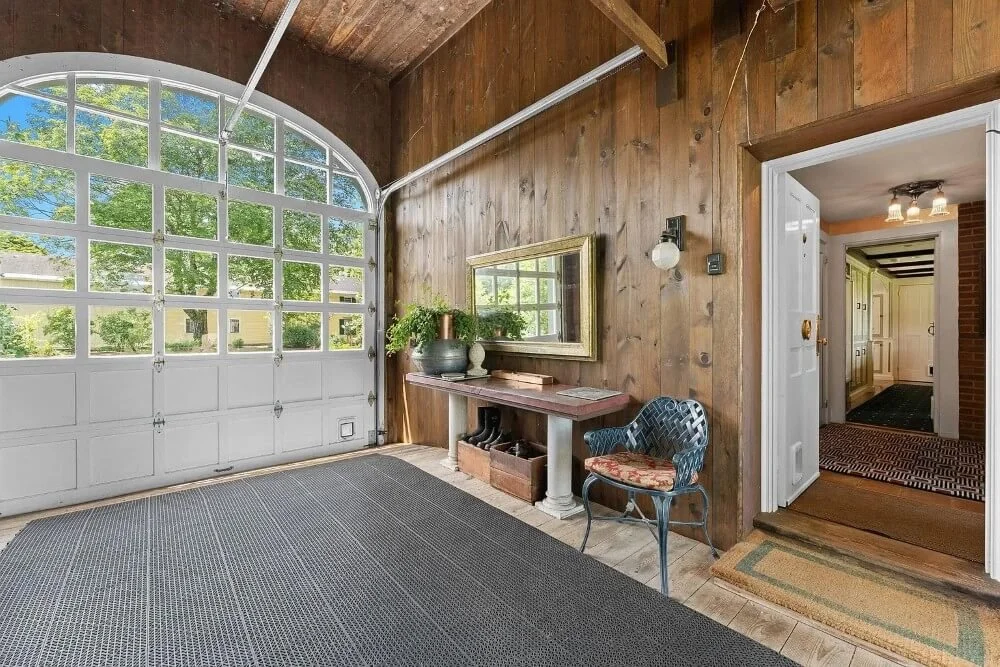Howard House 1829 Federal style Orford New Hampshire - 15 - garage.jpg