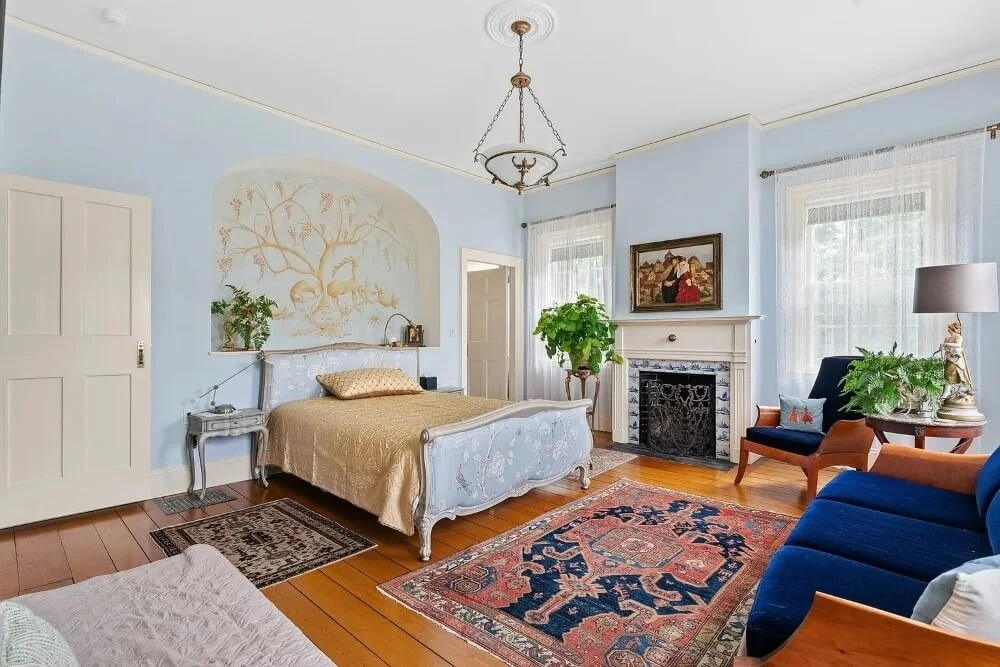 Howard House 1829 Federal style Orford New Hampshire - 32 - bedroom.jpg
